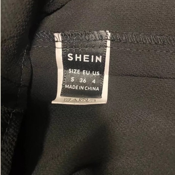 SHEIN black V-neck front pleated pullover blouse Women’s Size Small - Picture 7 of 9